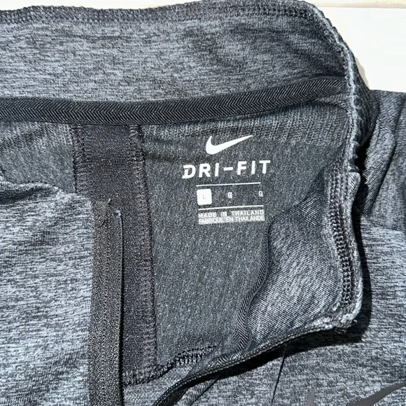 ❗️Nike Pullover 1/4 Zip - Picture 3 of 3